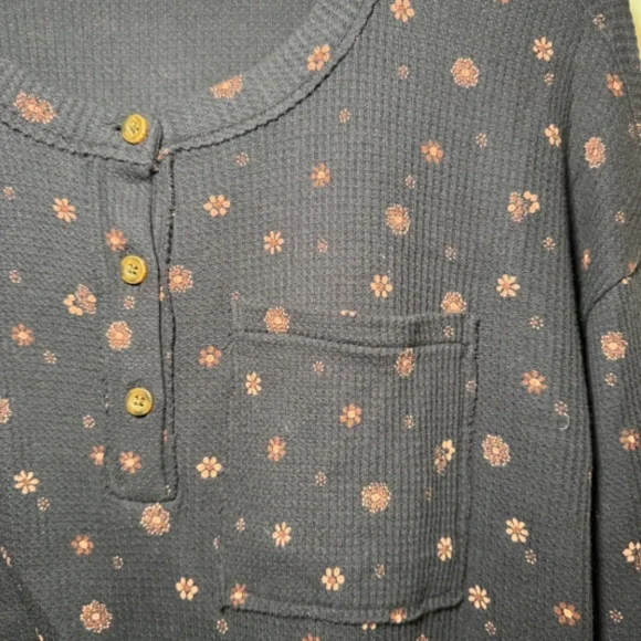 Madewell Henley Women's SM Navy Blue Ditsy Floral Prairie Thermal Casual Sweater - Picture 3 of 6